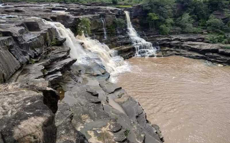 चित्रकूट धाम (Chitrakoot Dham) के सबसे महत्वपूर्ण धार्मिक तीर्थ स्थल और आकर्षण 12 शबरी झरना